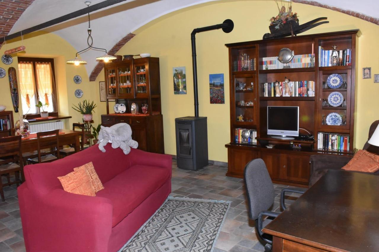 مبيت وإفطار Lequio Tanaro La Casa Di Enzo المظهر الخارجي الصورة